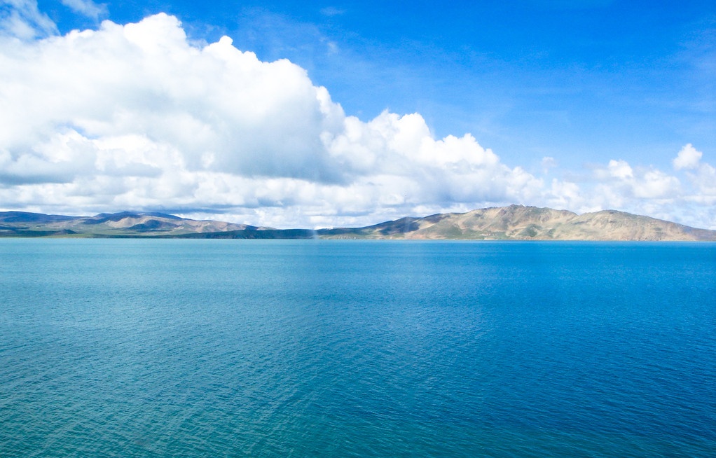 最大的咸水湖在青海吗,中国最大的咸水湖和盐湖