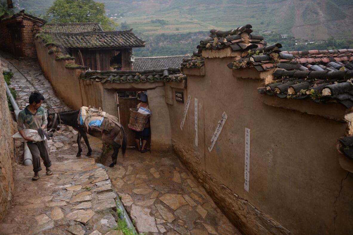 云南必去十大古镇景点推荐一下,云南必去的十大古镇景点推荐一下