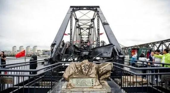 跨过鸭绿江大桥,买鸭绿江大桥事件