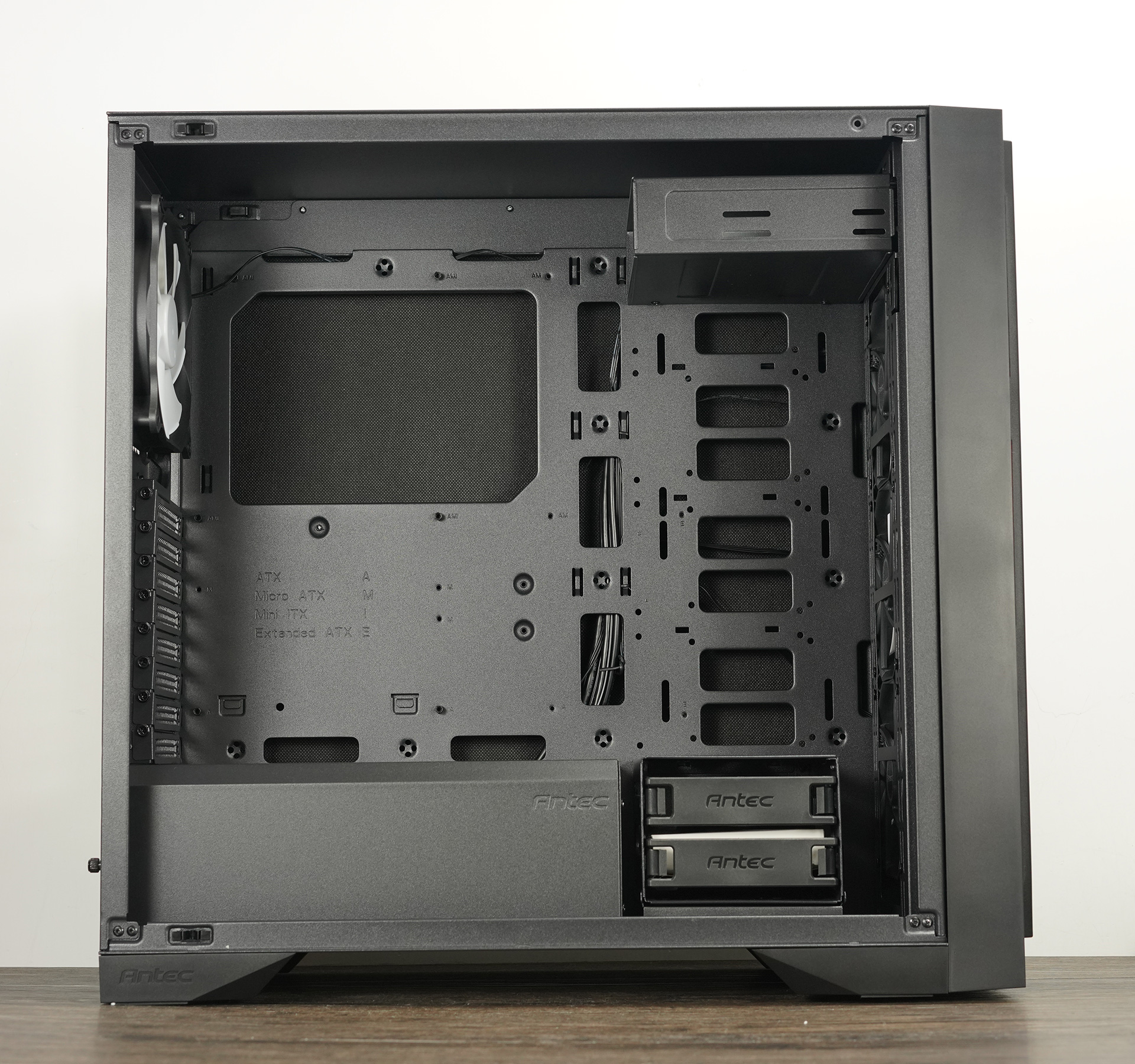 中奖了一个300元的散热却去装了台万元游戏主机？