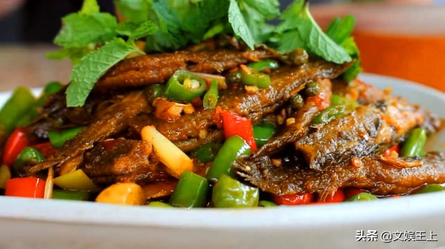 吃泥鳅要破开肚子吗,泥鳅怎么吃才能去除内脏