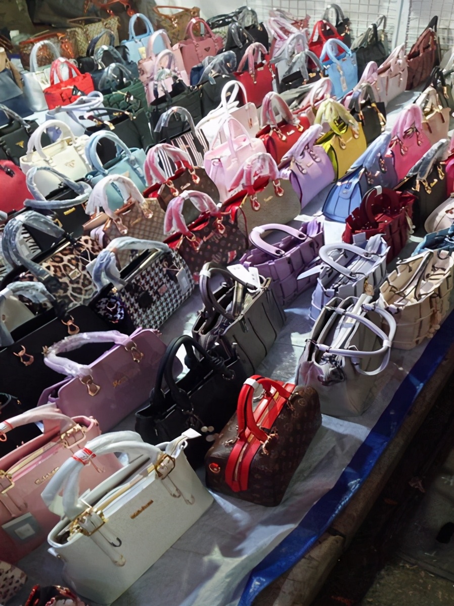 微商低价出售是真货吗,微商低价拿货高价卖违法吗