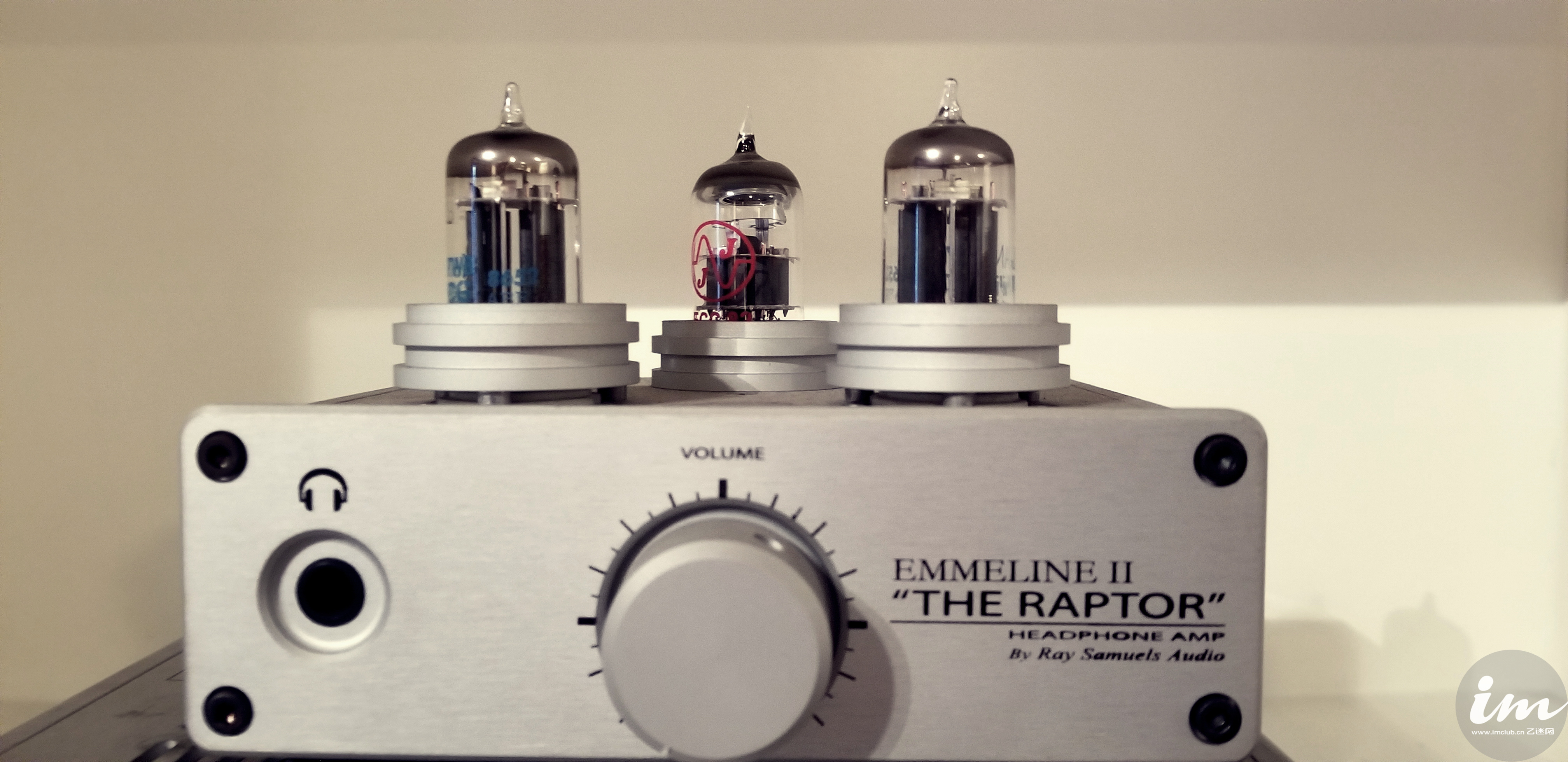 胆石机和电子管有什么区别,胆机与石机功放优缺点