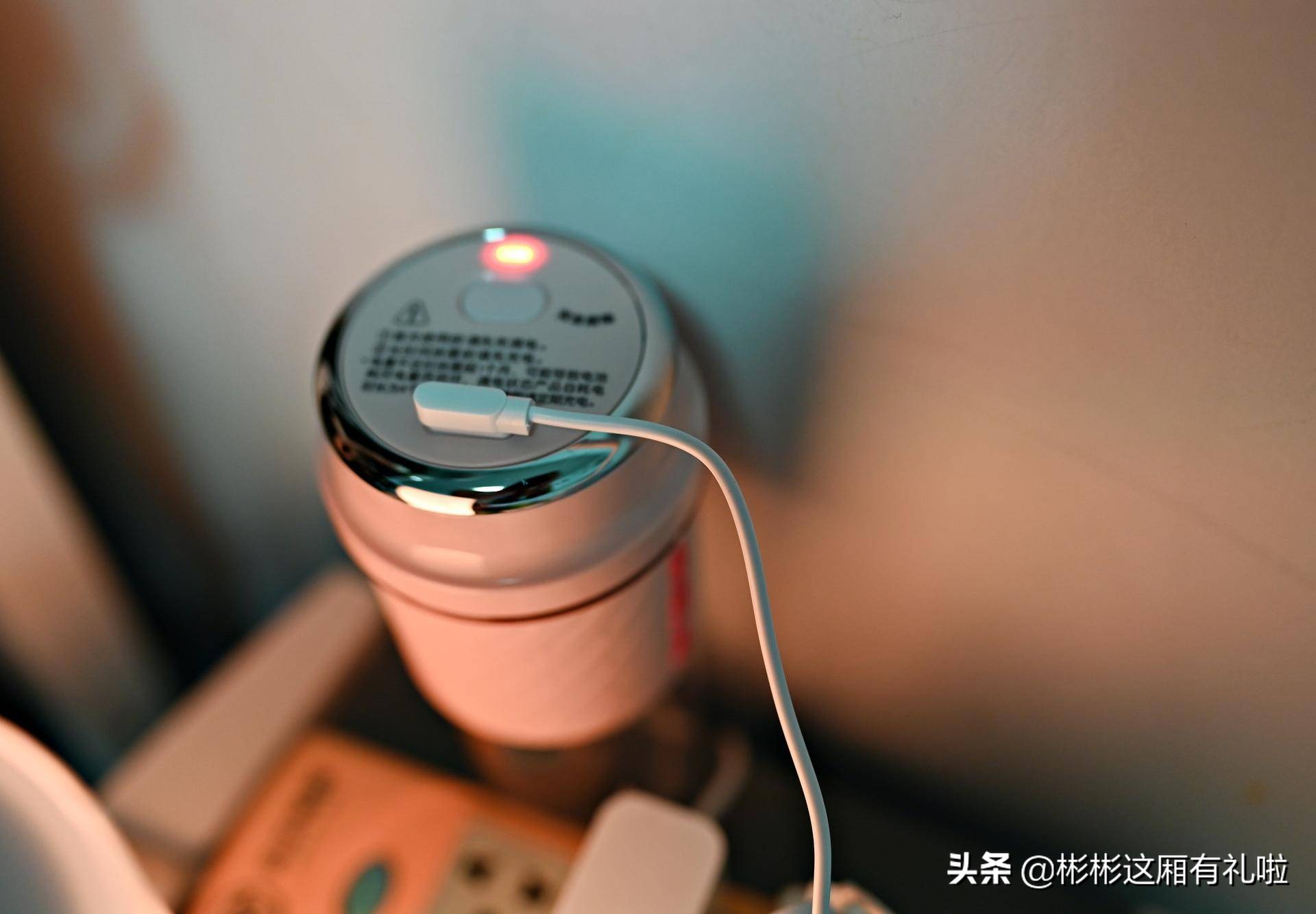 便携式榨汁杯如何用,便携果汁榨汁杯手把手教程