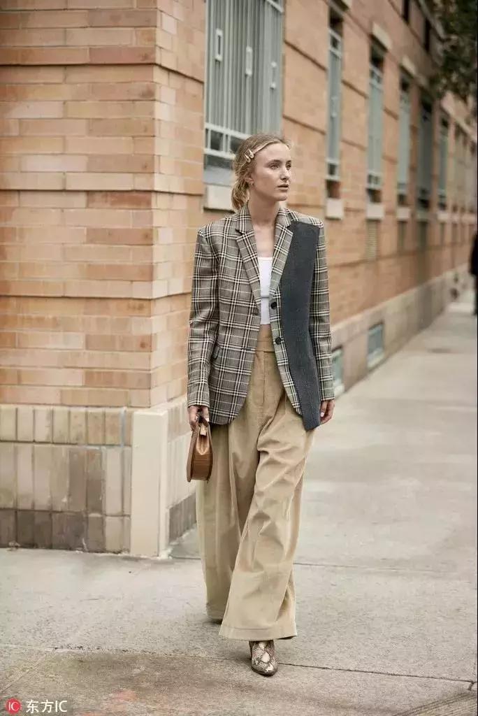 夏季小白鞋短靴洋气又高级,5款人气短靴时髦好看穿着又舒适