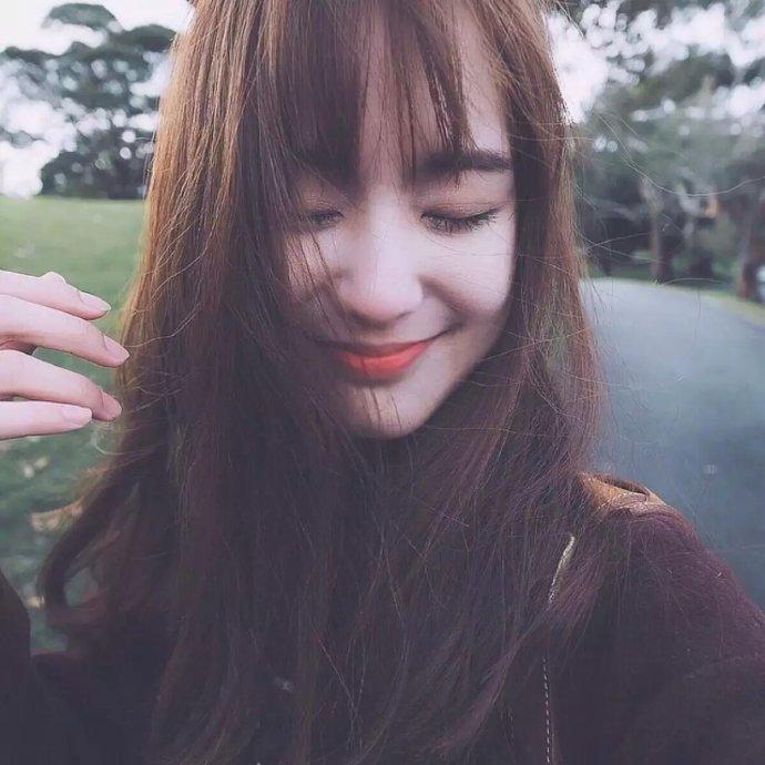 女生戴微笑练习器,女生戴微笑练习器一个月
