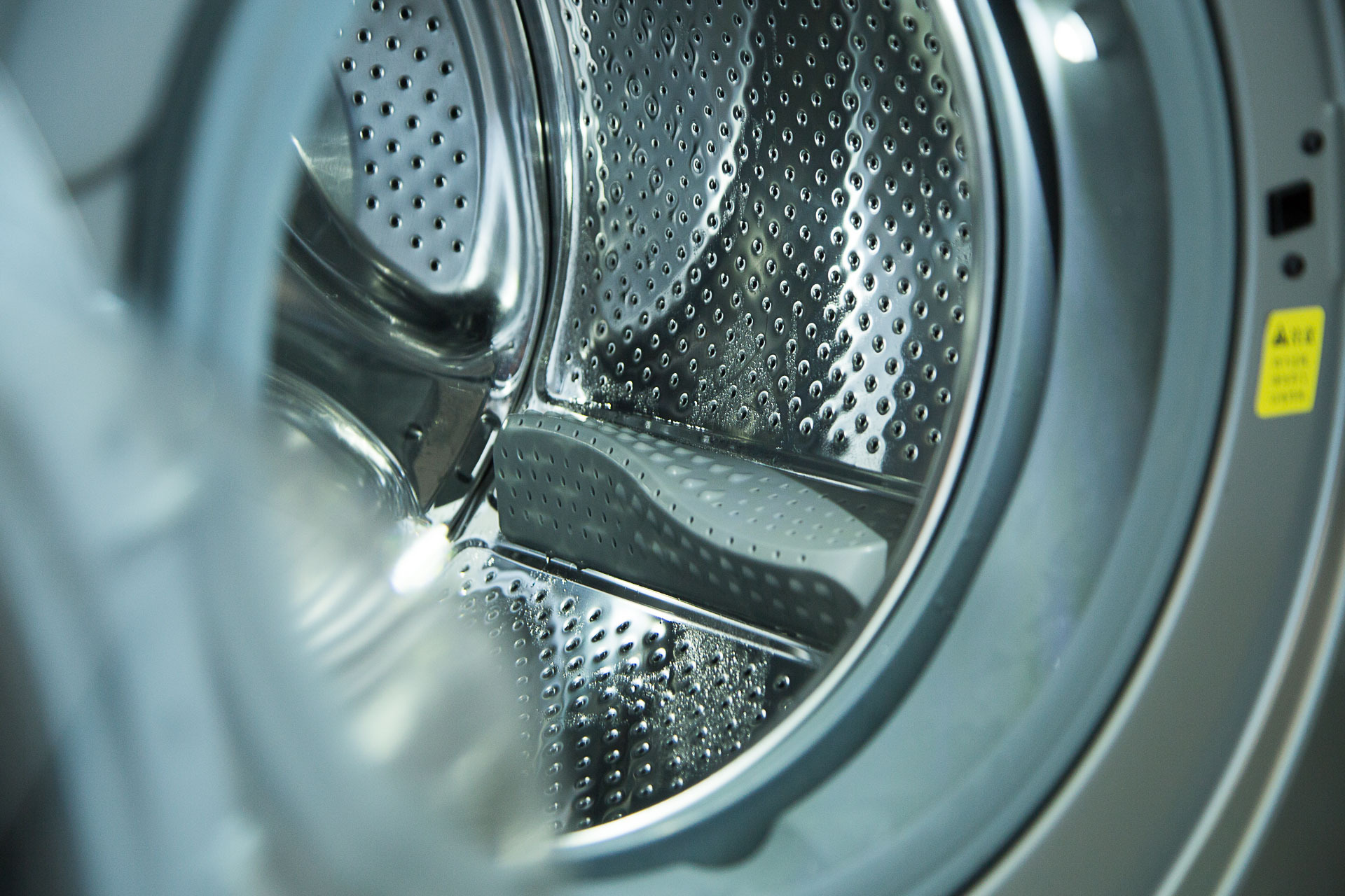 美的挂壁式洗烘洗衣机,美的洗烘一体洗衣机直驱