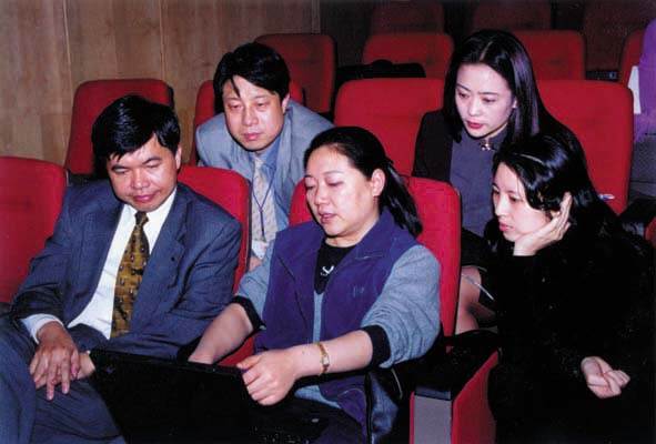 打工女皇后,中国打工皇后收入