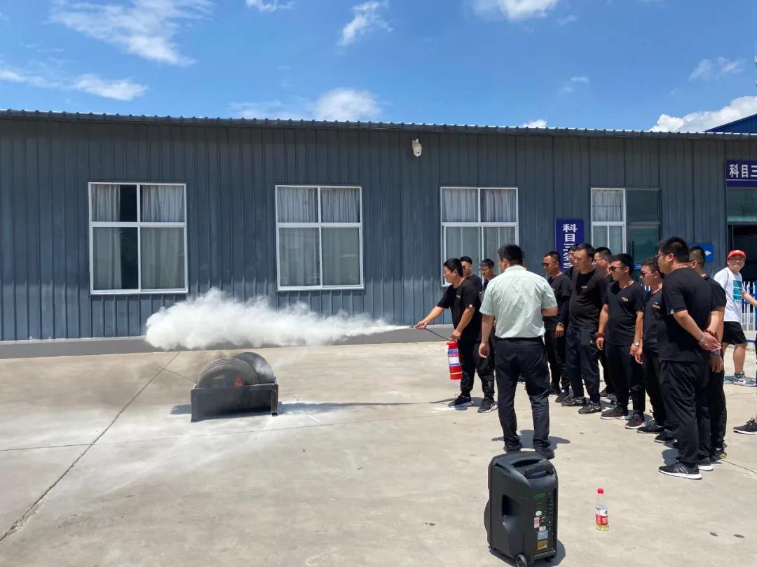 金龙鸿运驾校秦东考务中心,大荔县金龙鸿运驾校秦东考场