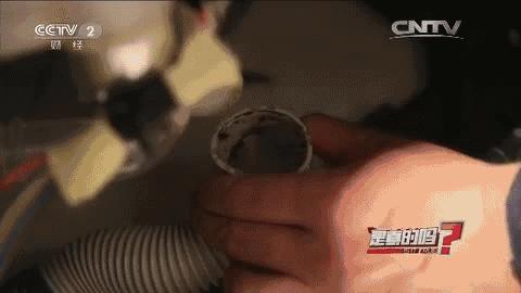 衣服洗完有脚臭味怎么办,洗完的衣服有腥气味是怎么回事