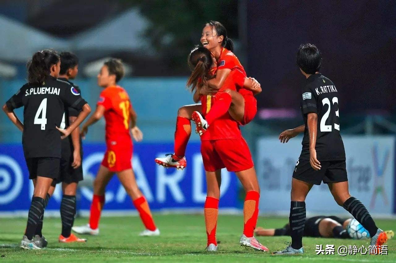 中国u16女足师晓敏邹梦瑶载誉回家,女足邹梦瑶u20绝杀澳大利亚