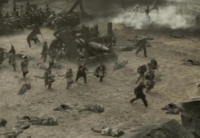 为什么站在第一排的士兵不死,冲在第一排的士兵为啥不怕死