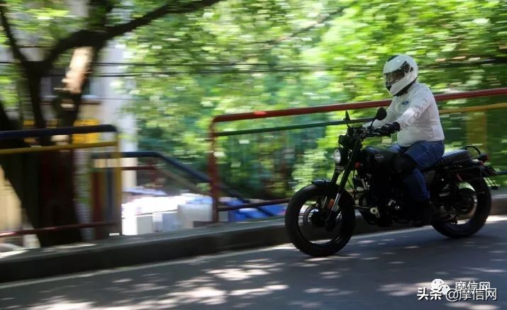 复古铁甲骑兵测评,银钢铁甲骑兵复古车200测评