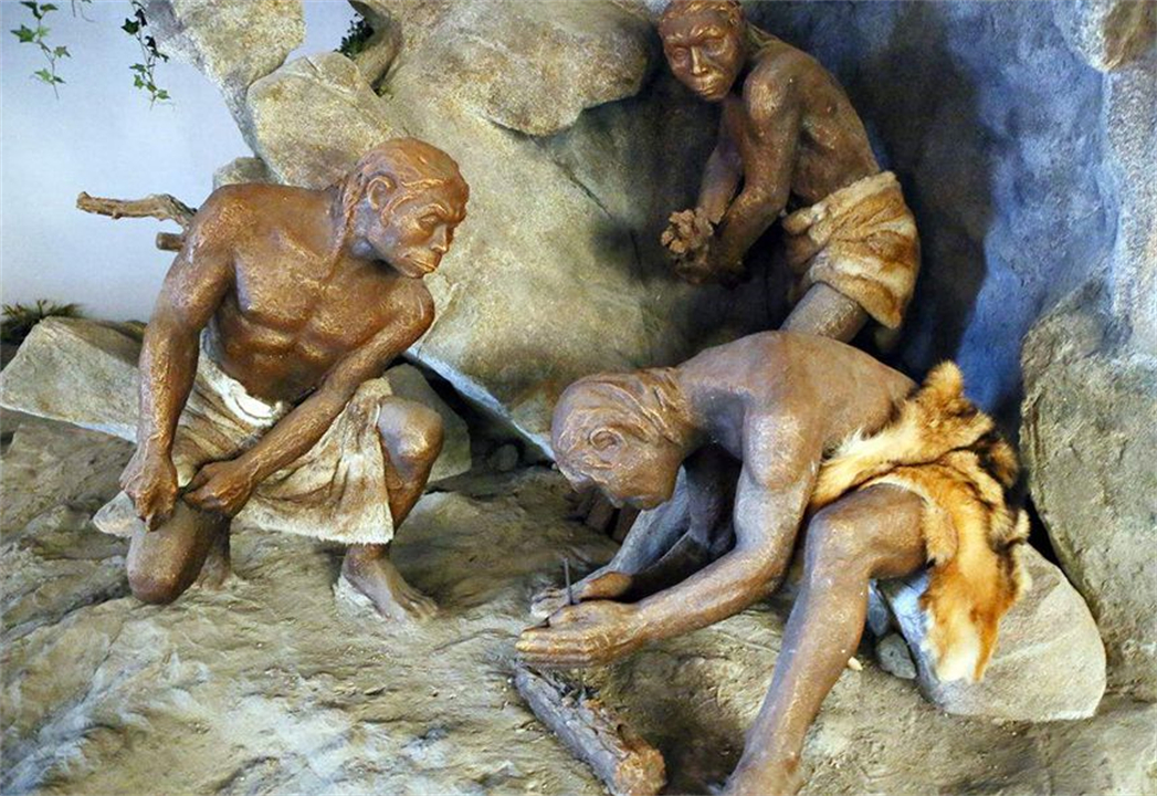 人都是女性生的，在人类出现前，世界上第一个女性是从哪里来的？