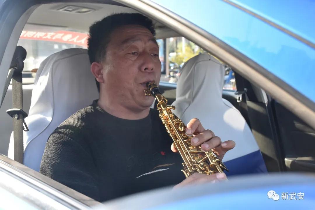 哎呦不错哦有磁带吗,哎呦不错哦台版专辑照片