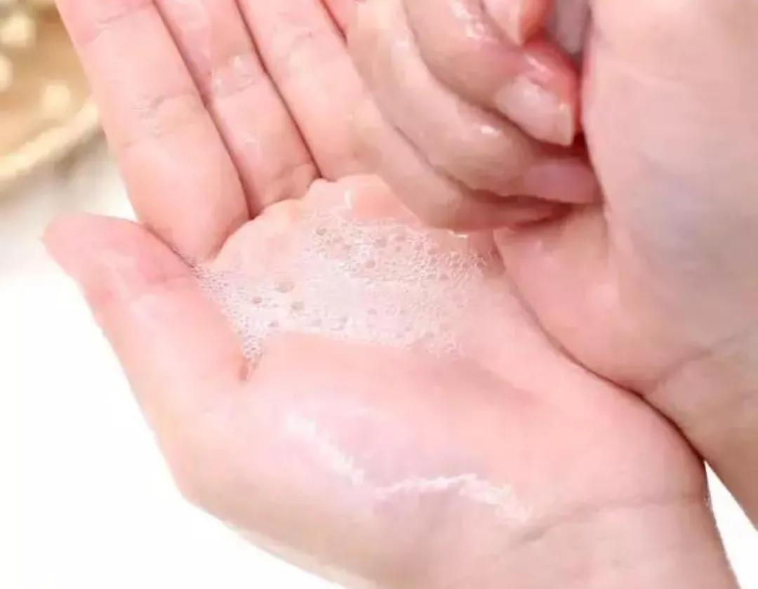 换季干燥敷补水面膜有用吗,补水超好的平价面膜新版