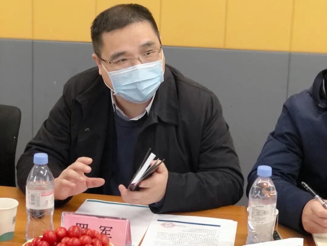 武汉市中小企业发展促进中心领导,武汉顶呱呱企业管理有限公司