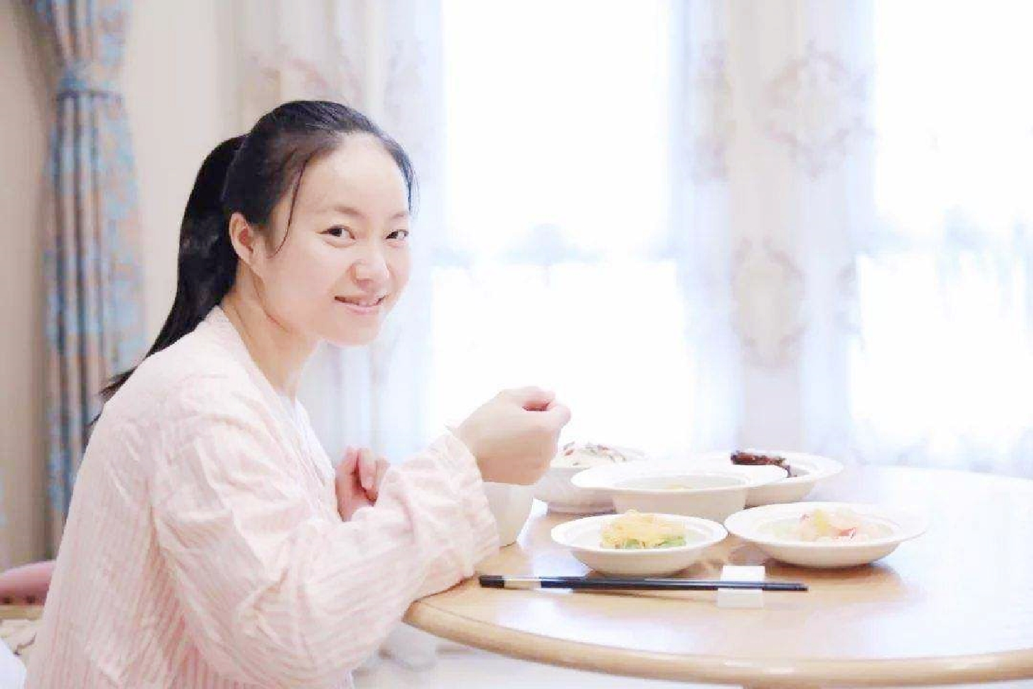 母乳堵奶最好的解决方法,母乳喂养有困难的要及时处理