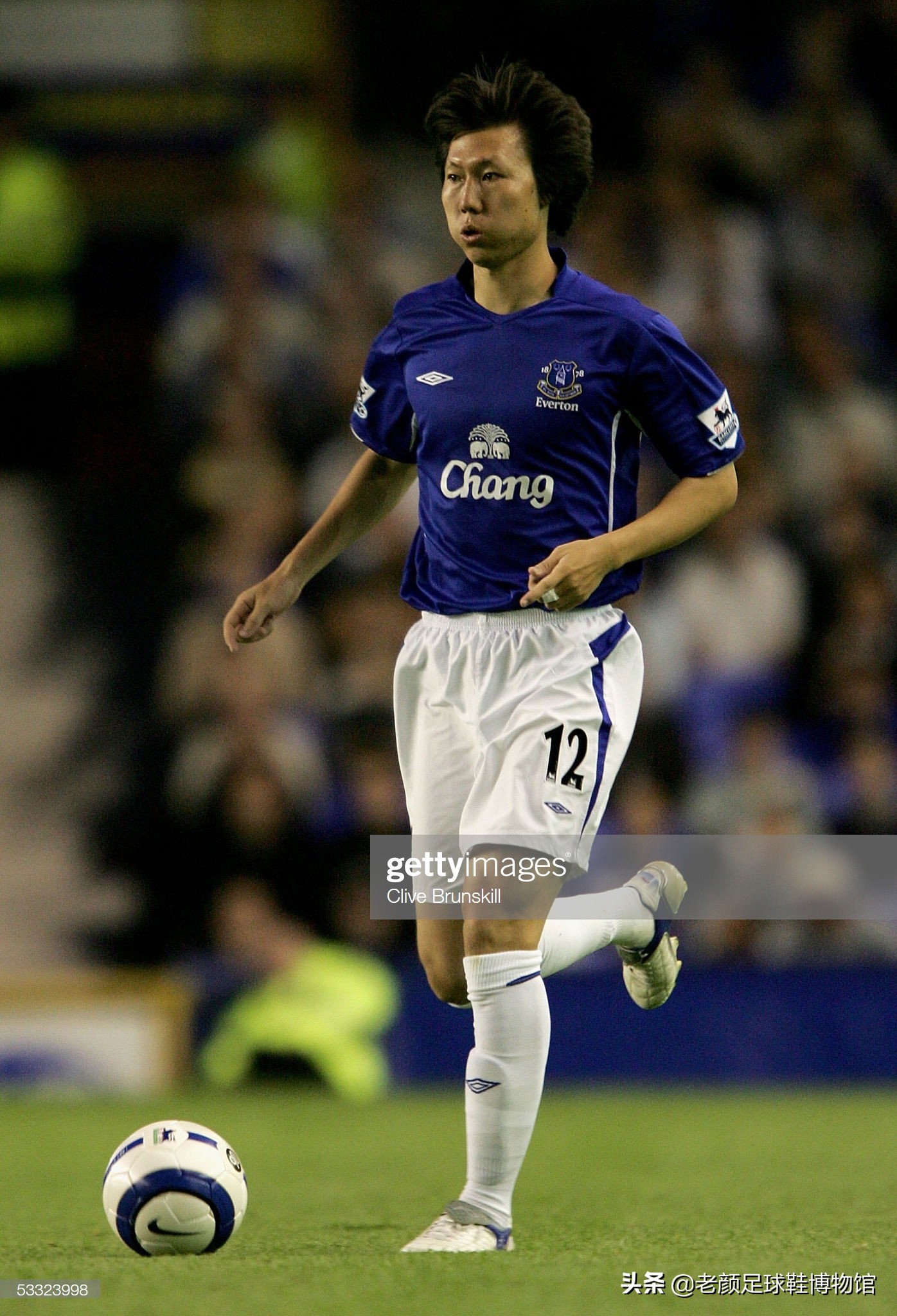 安踏李宁为什么不做钉鞋,中国李宁足球鞋