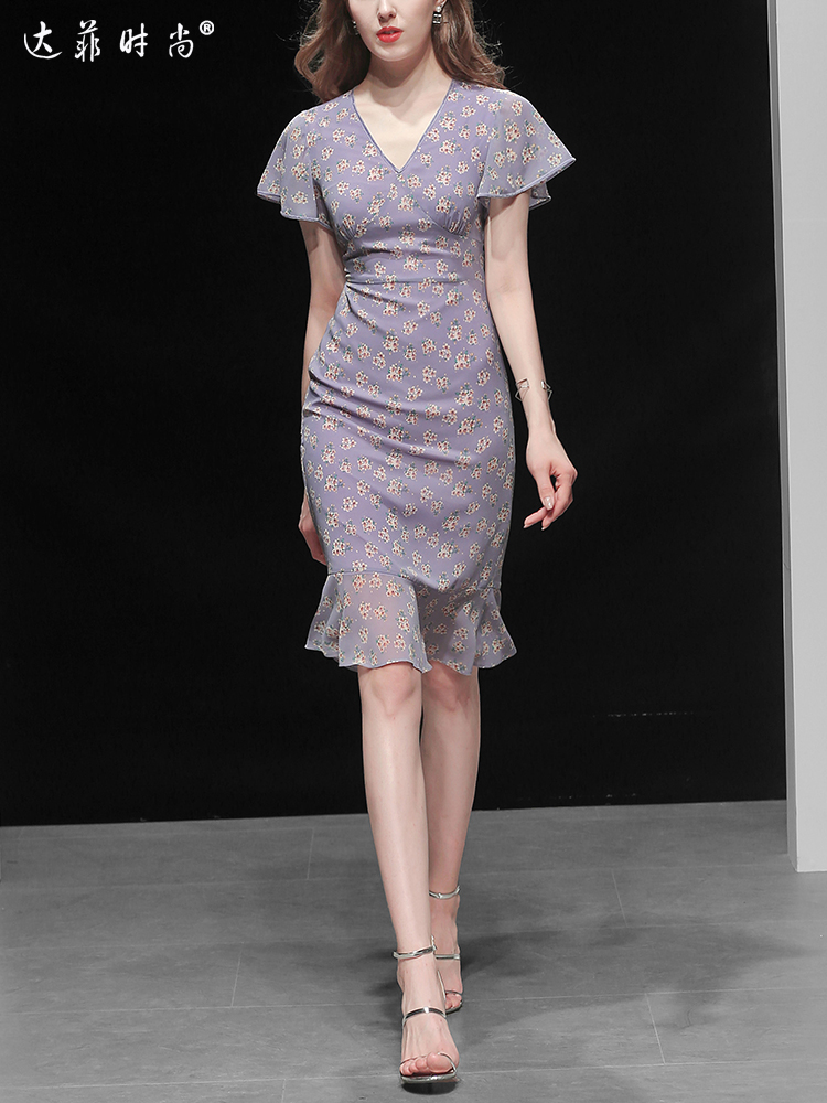 高级修身感连衣裙,高端精致连衣裙修身显气质白色