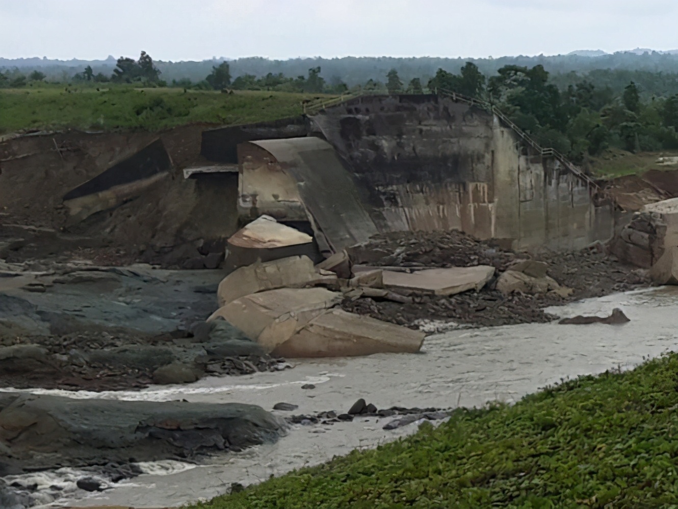 三峡大坝使用年限到了怎么办,三峡大坝寿命有多久