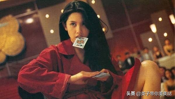 绿茶鼻祖居然靠着颜值吊打刘亦菲，网友大呼“圆圆终于扶正了！”