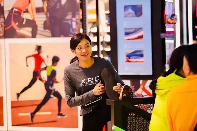 女子马拉松全马中国第一名,全马女生跑了37公里马拉松