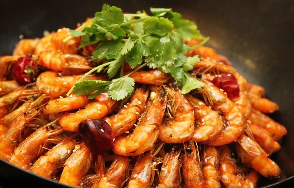 中国菜名翻译中的文化翻译策略,中国菜名的英文翻译论文