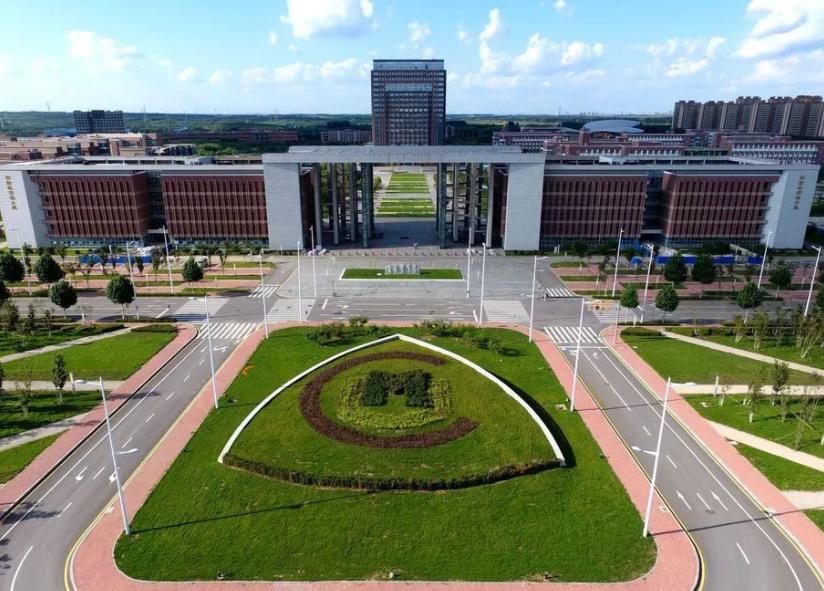 辽宁改名成功的大学，校名听起来就很大气，常被误认为是985高校