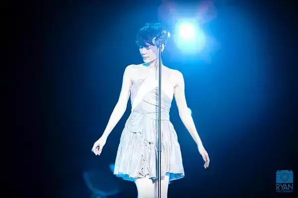 筹备10年，上映后票房58亿！这部人物传记片，让我想到了歌后王菲