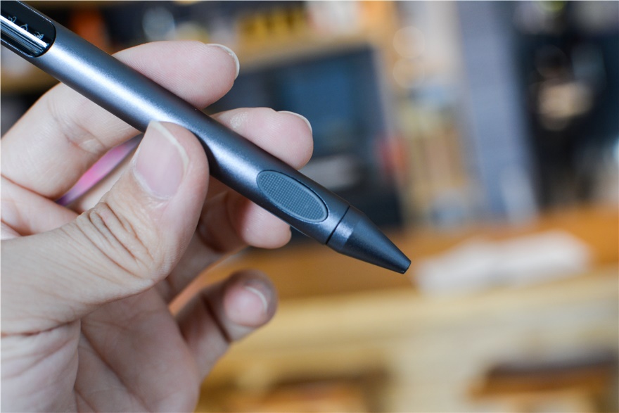 告别老妈唠叨，阿巴町学生护眼笔P1成为书写小管家