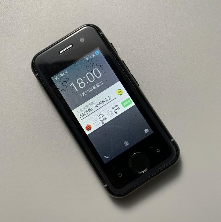 一台山寨iPhone的基本修养：除了装傻以外，一无是处