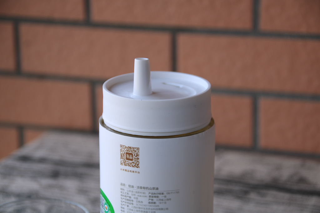 小米杂货铺什么都卖，食用油250毫升售价89元