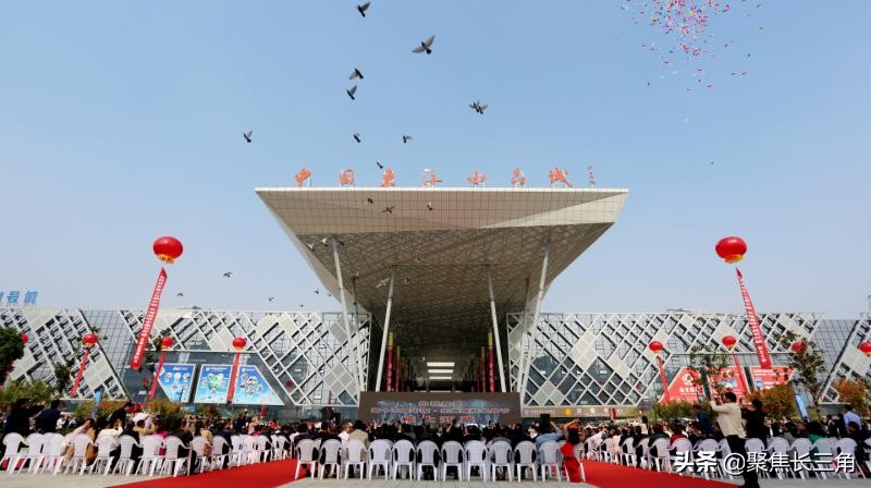 江苏东海：水晶产业铺就特色富民路