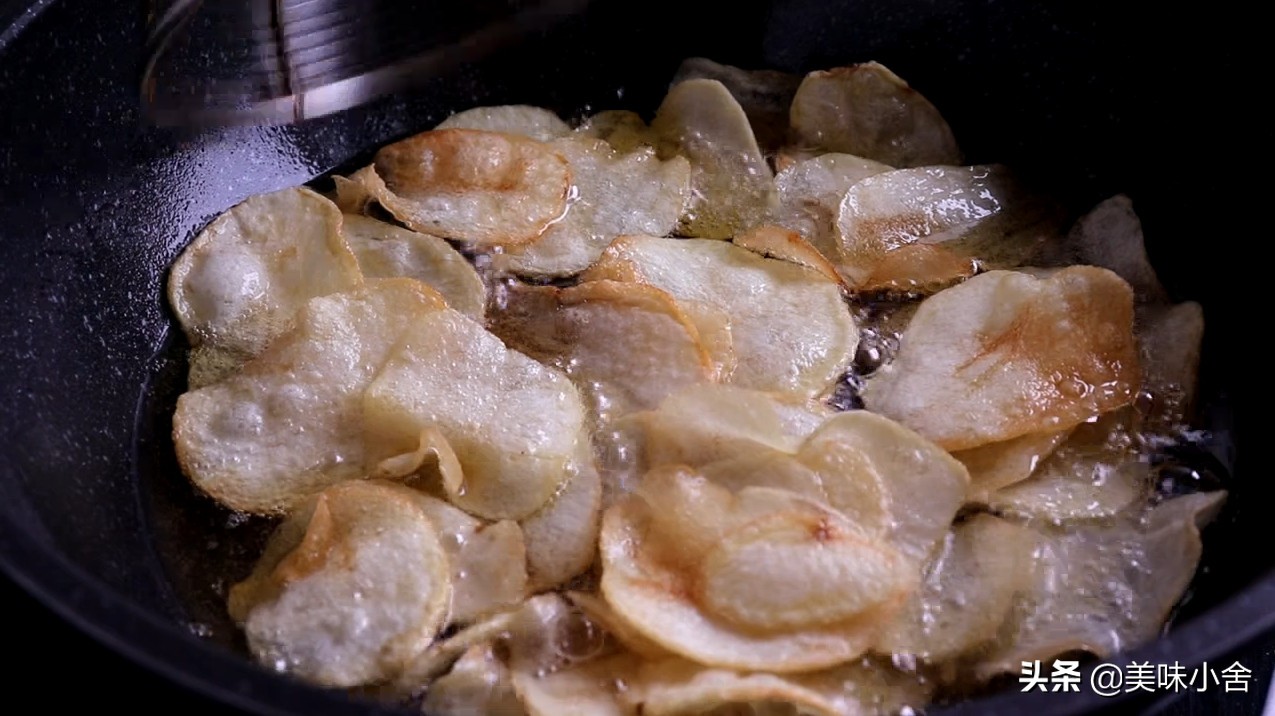 家里炸薯片最快最简单的方法,3分钟教你在家炸薯片又香又脆