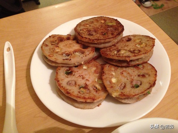 去哪里吃最有老北京味道的小吃,看看你喝过的老北京豆汁