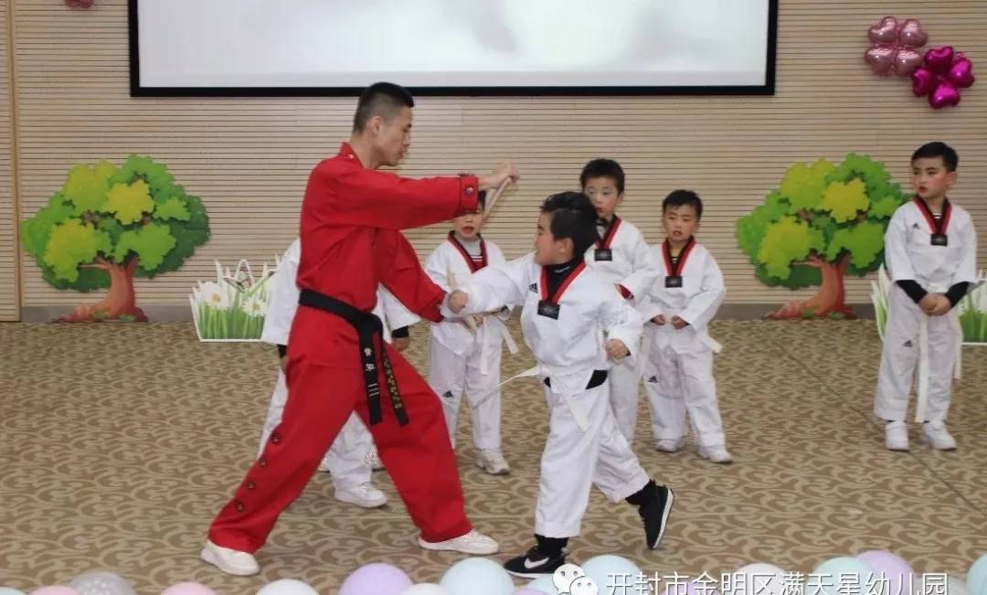 满天星光，“鼠”你最闪亮：世幼·满天星幼儿园舞蹈晚托汇报演出