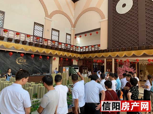 火爆！信阳多个售楼部挤满了人，抢房现场大曝光