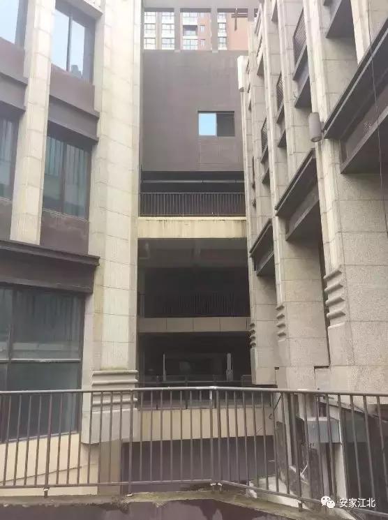 江北烂尾楼最新消息,实拍江北鬼城烂尾楼