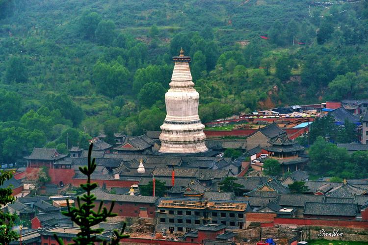 十大名胜古迹山西五台山,山西五台山风景秀丽建筑精巧