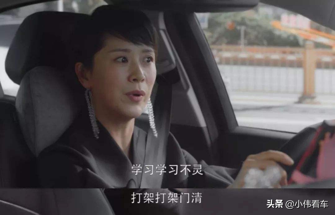 小欢喜杨杨和父母一起开卡丁车,小欢喜季杨杨和父母开卡丁车