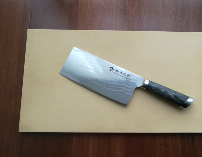 找来几把厨刀品评一下，打发在家无聊时光