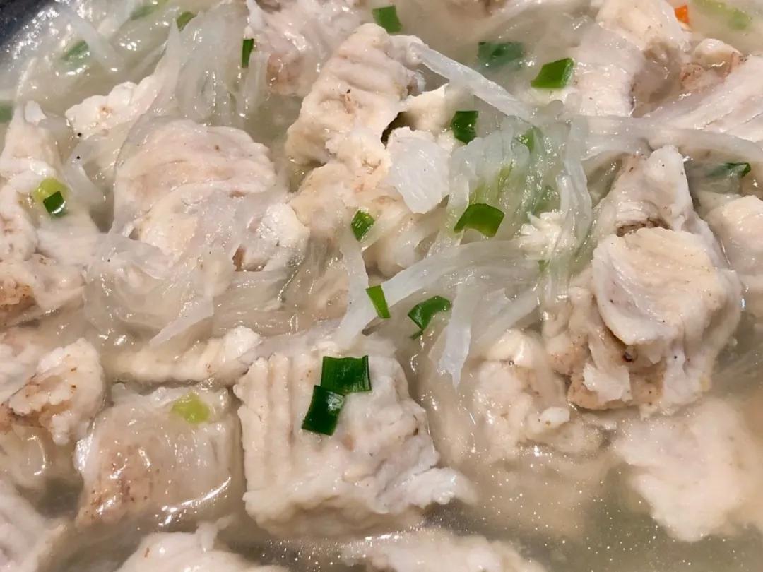 午餐吃爽口弹牙的潮汕鱼册，年前寄来汕头鱼册，来自武汉江城潮爸