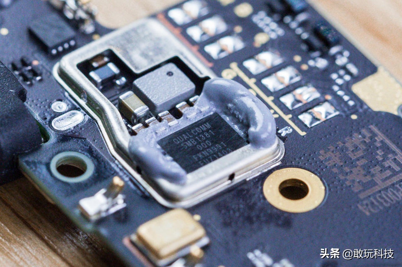 手机芯片散热方法,华为手机散热方法