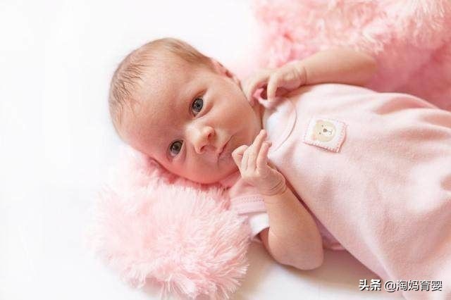 怎么建议家长给一岁孩子戒纸尿裤,四岁孩子到底要不要戒纸尿裤