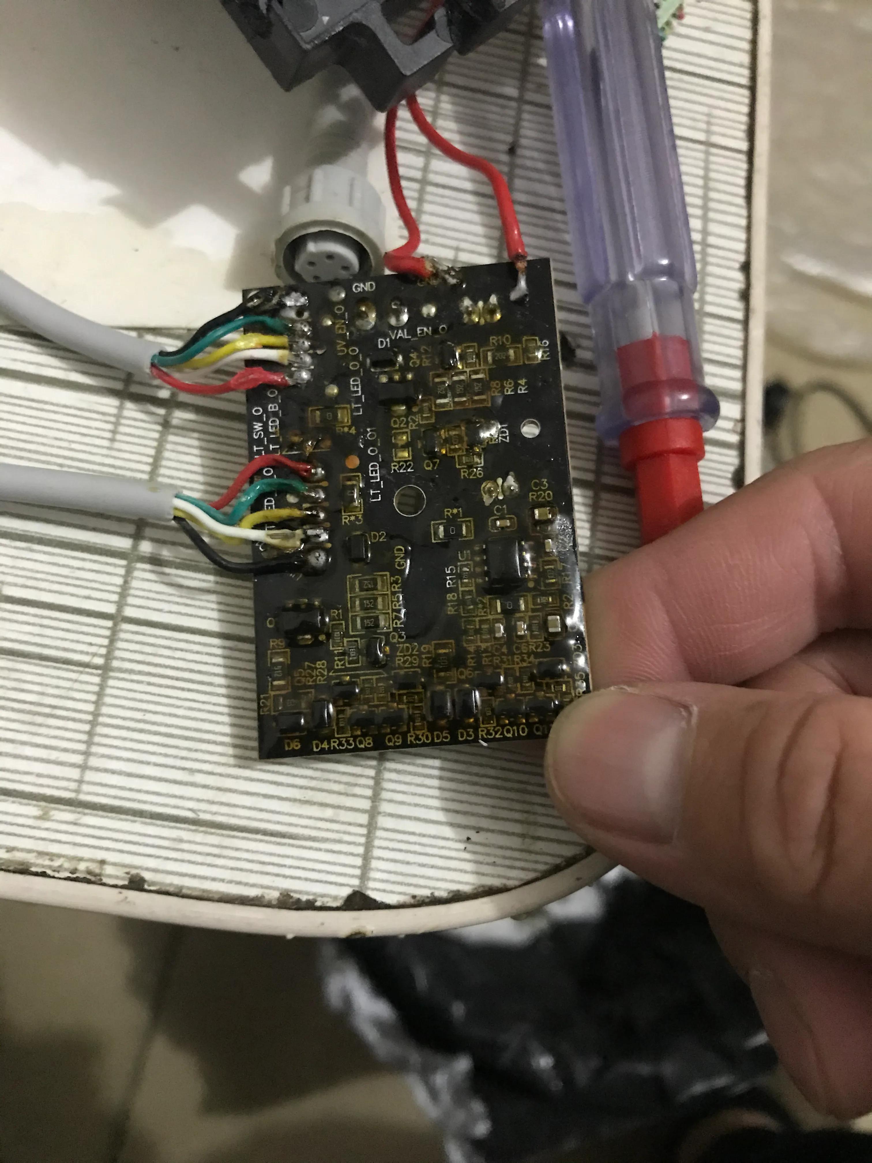 小米净水器云米水盒子进水后维修