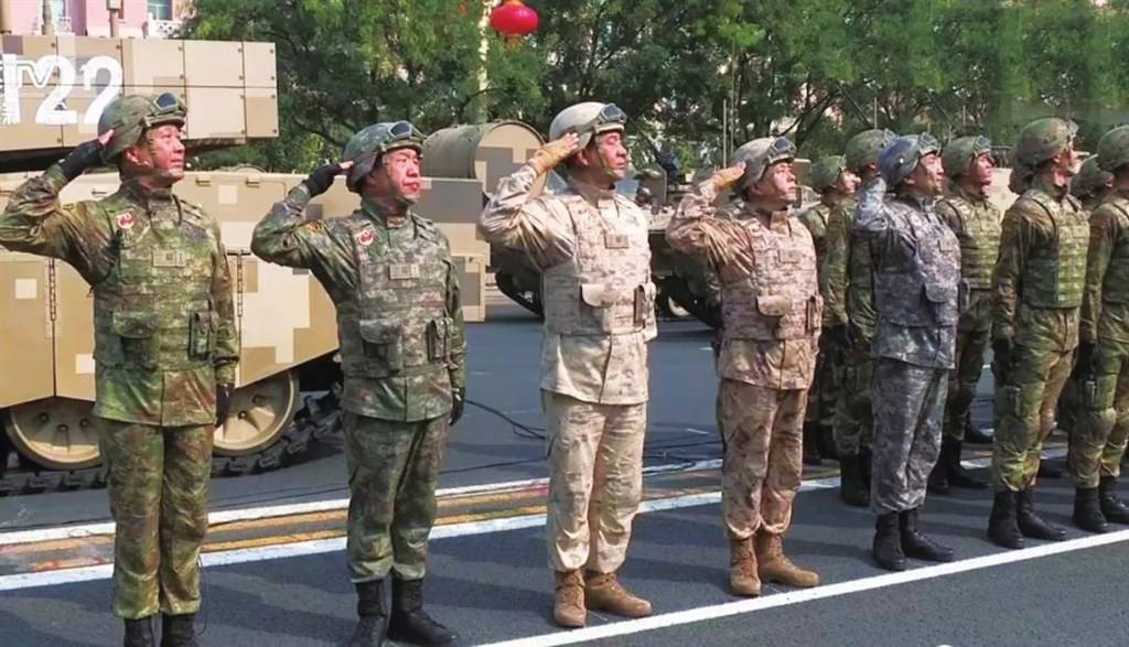 解放军空降兵部队宣传片,空降兵迷彩宣传片