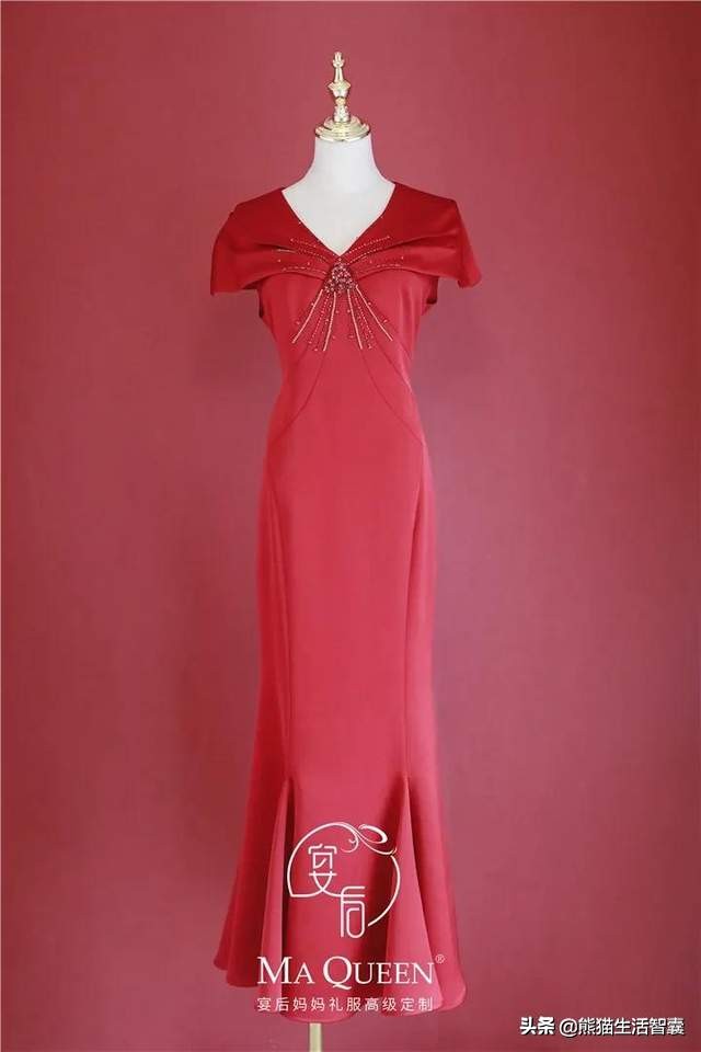 参加女儿婚礼妈妈服装,婚礼妈妈服装高档优雅时尚