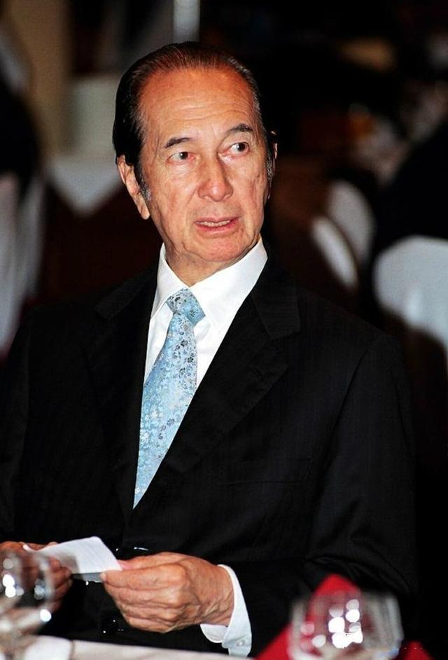何超盈何超琼近况,何超英疯的真实原因