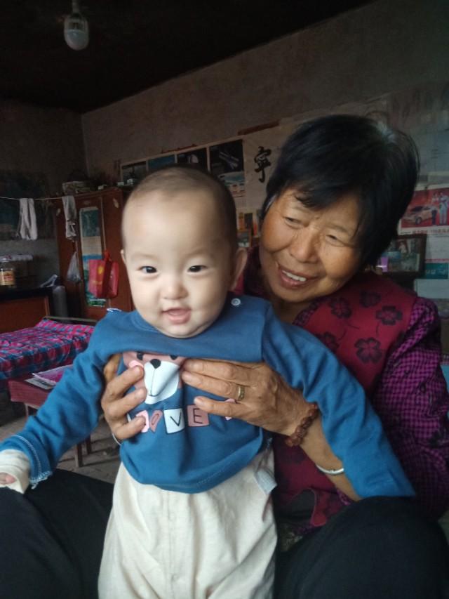 七个月宝宝低烧拉肚子怎么回事,七个月宝宝反反复复低烧怎么回事